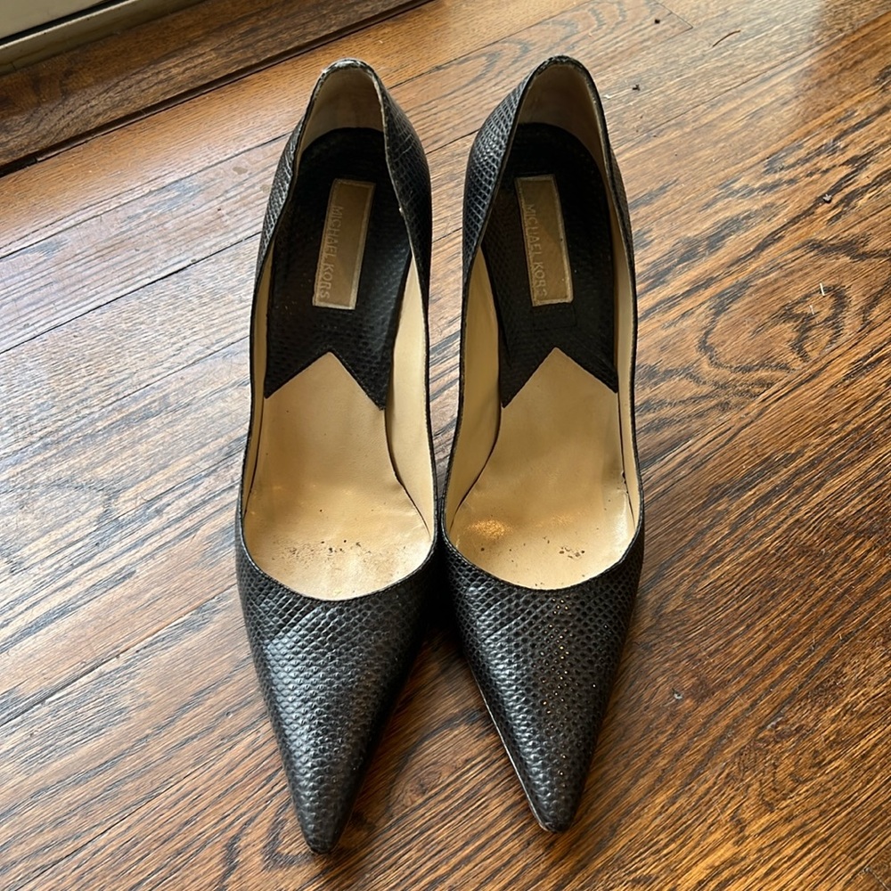 Michael kors brown heels in size 9 medium in good condition